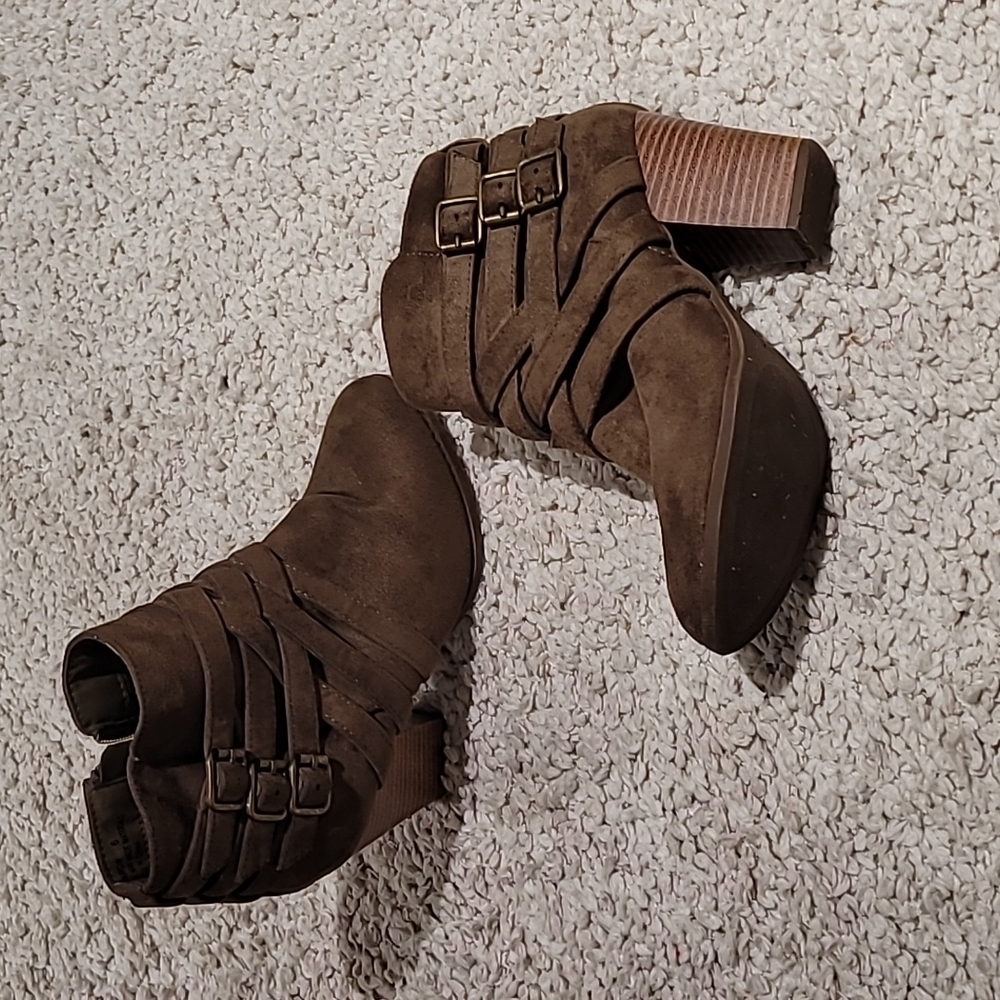 Charlotte Russe booties